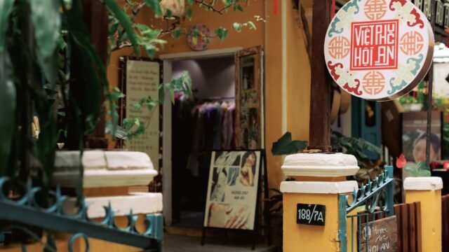 Việt Phục Hội An