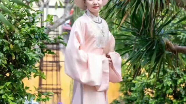 Việt Phục Hội An