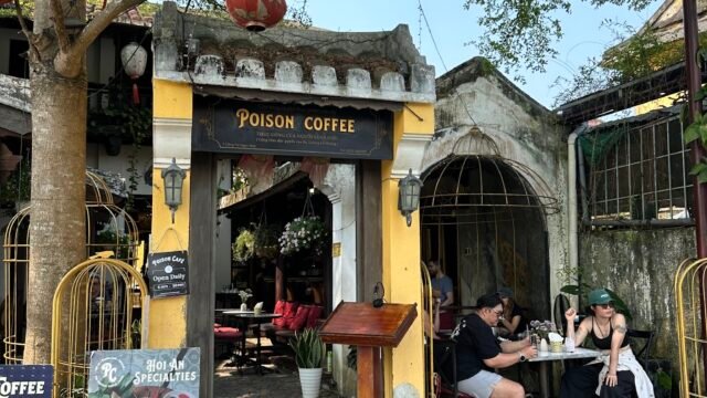 POISON CAFÉ