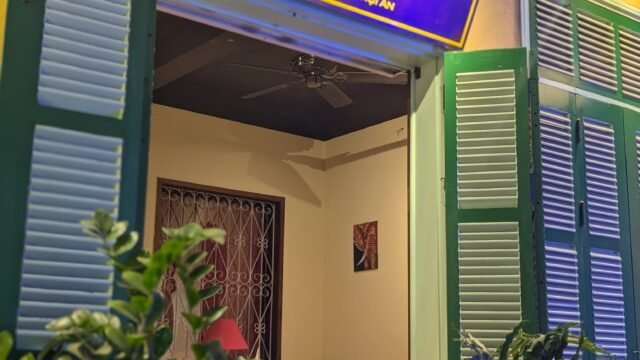 Little HaNoi Egg Coffee