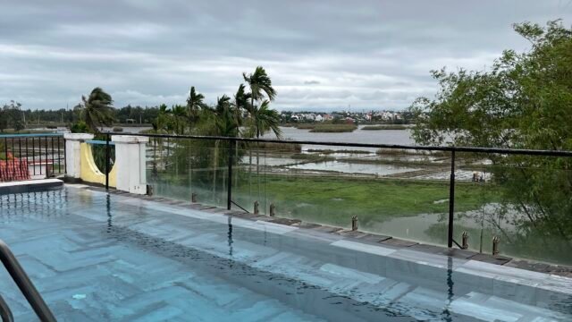 The Cuckoo'\''s Nest Hostel and Bar