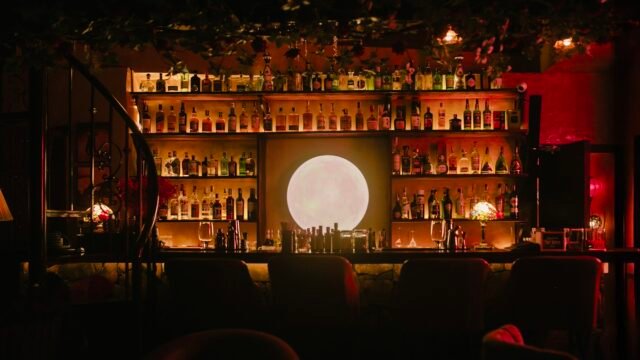 Speakeasy Moon Bar