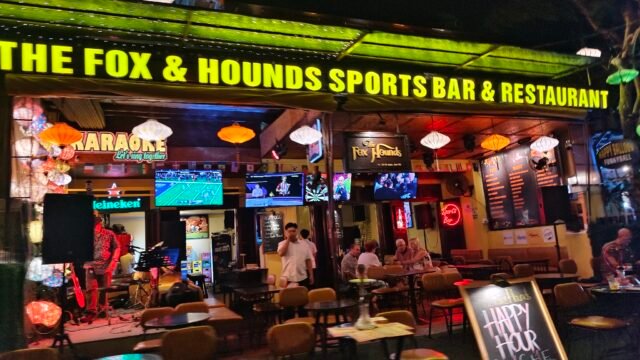 The Fox & Hounds Sports Bar