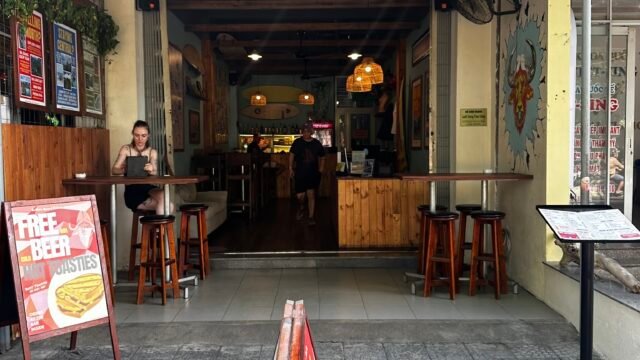 Board Riders Bar, Surf & Travel