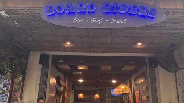 Board Riders Bar, Surf & Travel