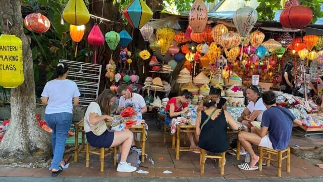 Lantern Making Class Hưng An Workshop