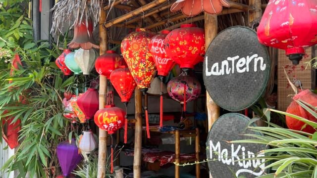 Tieng Vong Pho Lantern workshop