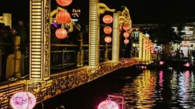 Purple Lantern Restaurant