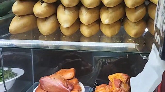 Dave’s Bánh Mì, Pizza, Burger