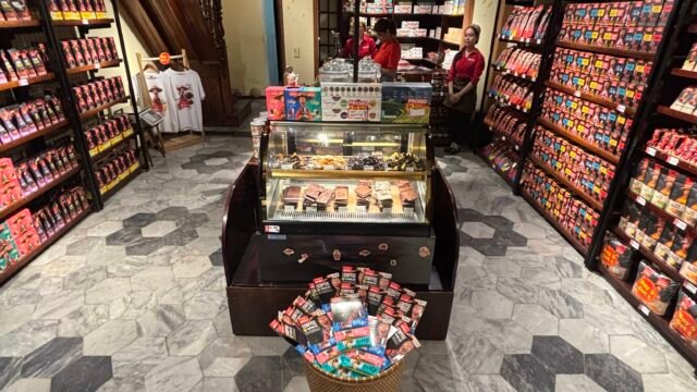 MR. VIET COFFEE OUTLET IN HOI AN