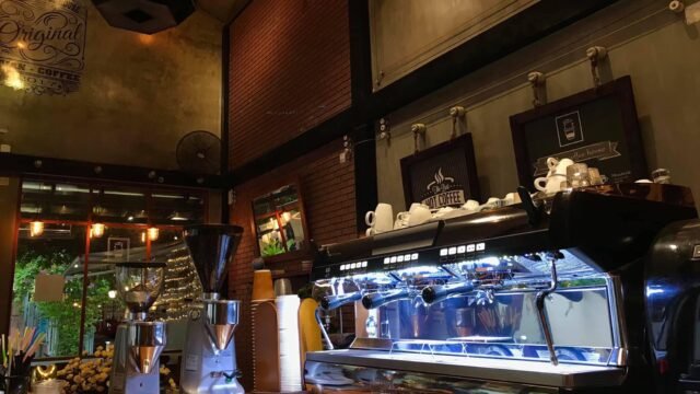 HI PHIN COFFEE HOUSE