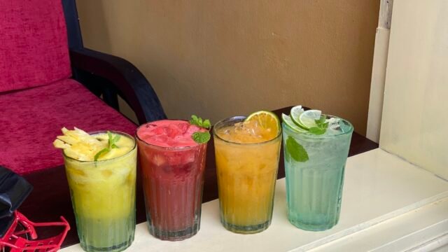 Cyclo Café et Áo Dài