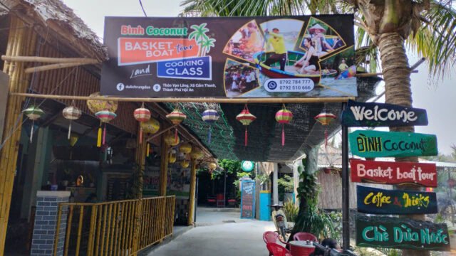 Bình Coconut Basket Boat Tour