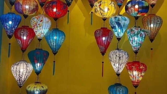 Ti’s Lantern Making Class- Đèn Lồng Hội An