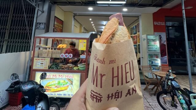 Bánh mì Mr. Hiếu Hội An