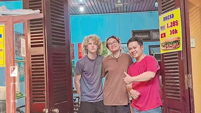 Bánh mì Mr. Hiếu Hội An