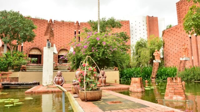 Thanh Hà Terracotta Park