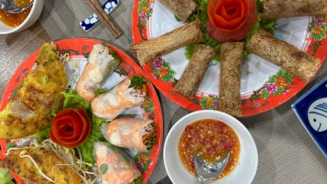 Ms Hanh cooking class