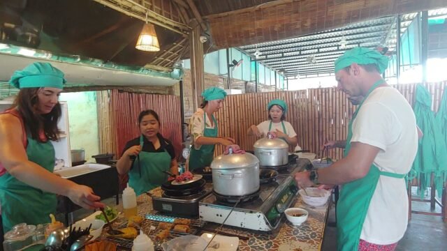 Hoi An Cooking Class & Basket Boat Ride