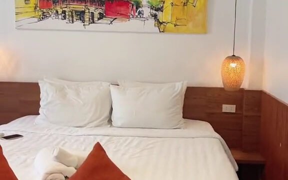 First Hoianese Center Hotel