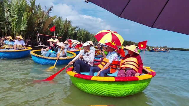 Coconut Island Basket Boat Tour