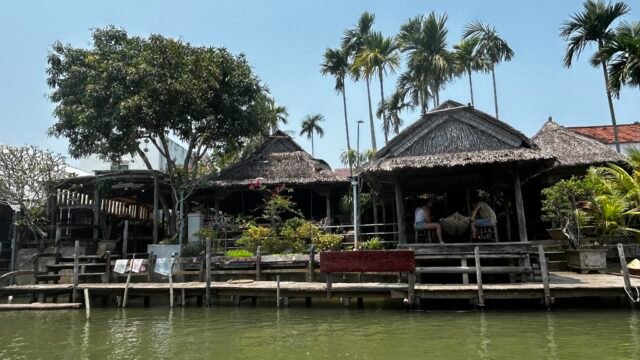 Coconut Island Basket Boat Tour