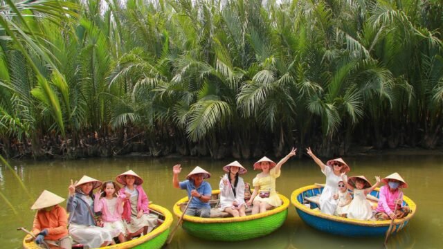 Coconut Boat Hoi An (Hong Family)