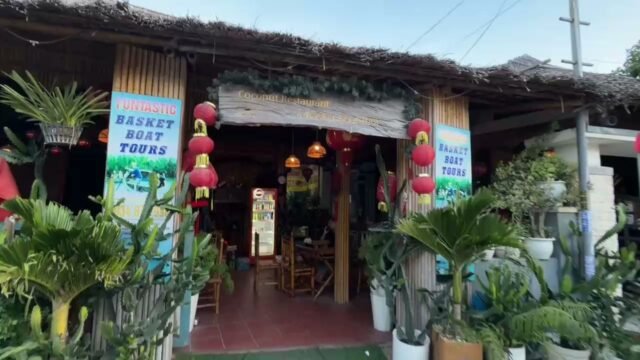 Coconut Restaurent & Basket Boat Tour