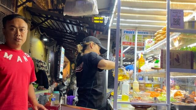 Mr Hân Bánh Mì Hội An