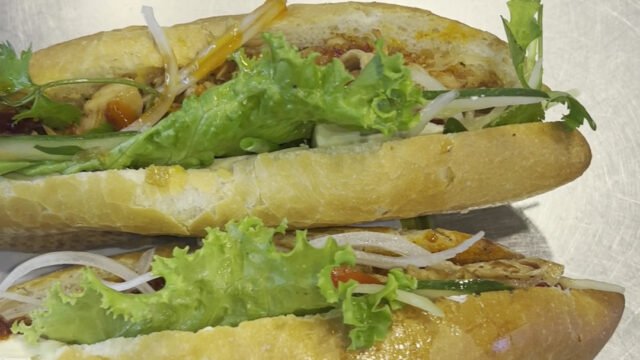 Bánh Mì Phượng 2