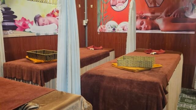 Na Loan Spa and Nails