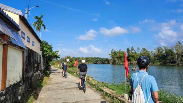 Discova Day Tour Shop Hoi An