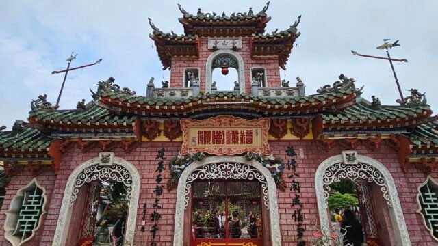 Hoi An Walking Tour With Bao