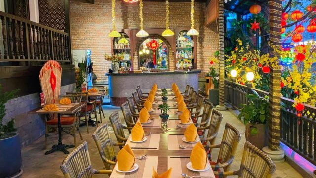 “Lồng Đèn” Restaurant