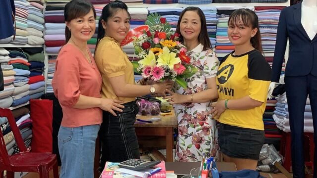 41 Tailor In Hoi An Cloth Market