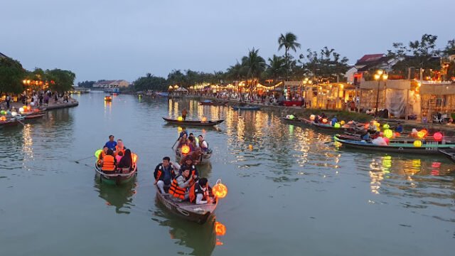 Hội An Night Market