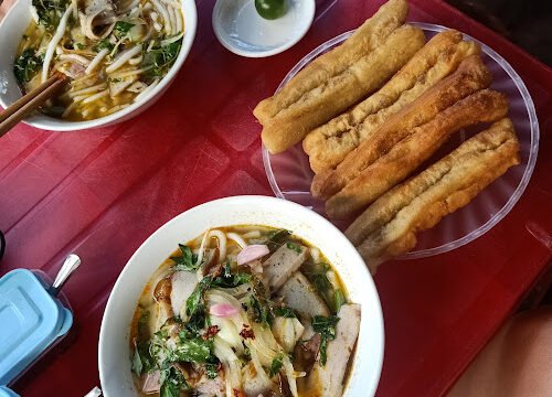 Bánh Canh Ruộng & Cao lầu Hội An