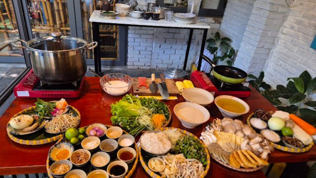 Rau Ơi Eatery - Vegan Food and Cooking Classes