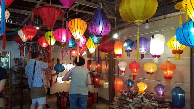 Ha Linh Lantern Manufacturing Unit