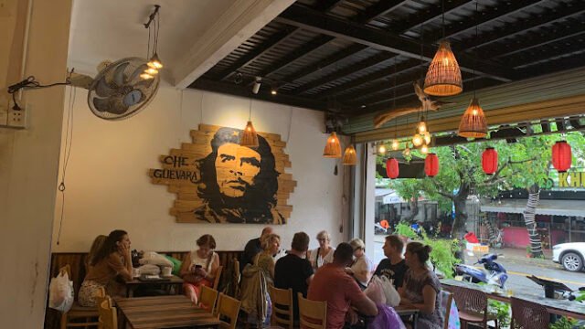 Moon Cafe & Restaurant