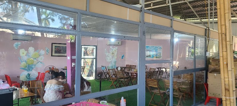 Cafe Lê Hiền . Lê hiền coffee . 카페 숍 코코넛 커피