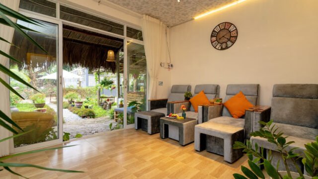 Kai Spa & Cafe (massage_nail_eyelash_tatoo- an bang hoi an)