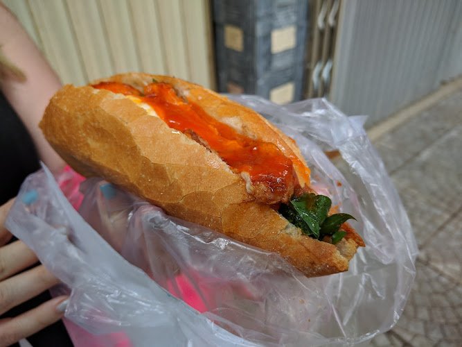 Banh Mi Tam Hoa