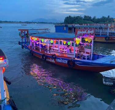 Hoi An Buffaloes Riding & Farming- Bicycles Tour