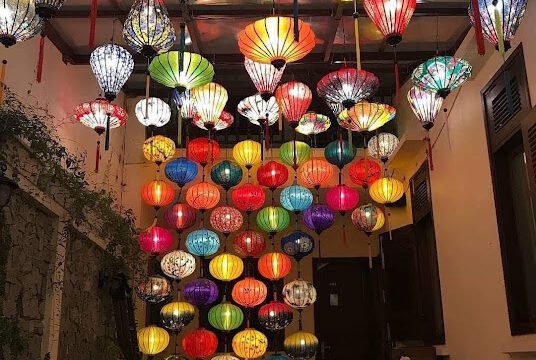 Ti's Lantern Making Class- Đèn Lồng Hội An