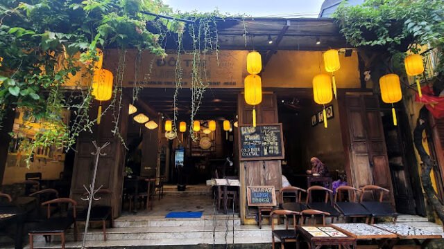 URBAN BAR - CAFE & RESTAURANT