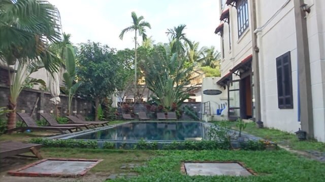 Paddy's Hostel & Sports Bar