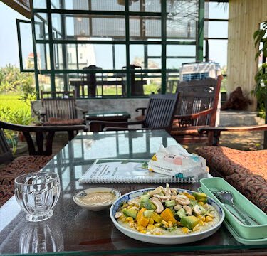 NGHÉ Rice Paddy Cafe