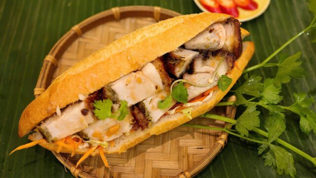 Bánh mì Mr. Hiếu Hội An