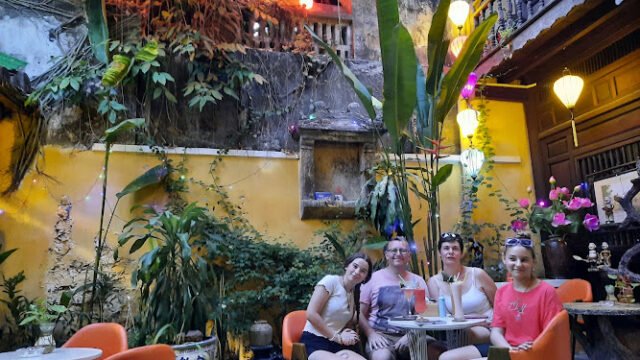 Hoi An T/T Cocktail Bar